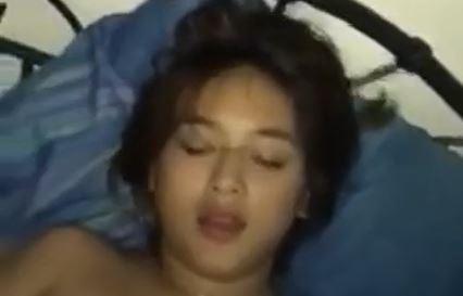 Video Bokep: Skandal Mahasiswi Abis KKN Ngewe Crot Luar Yank
